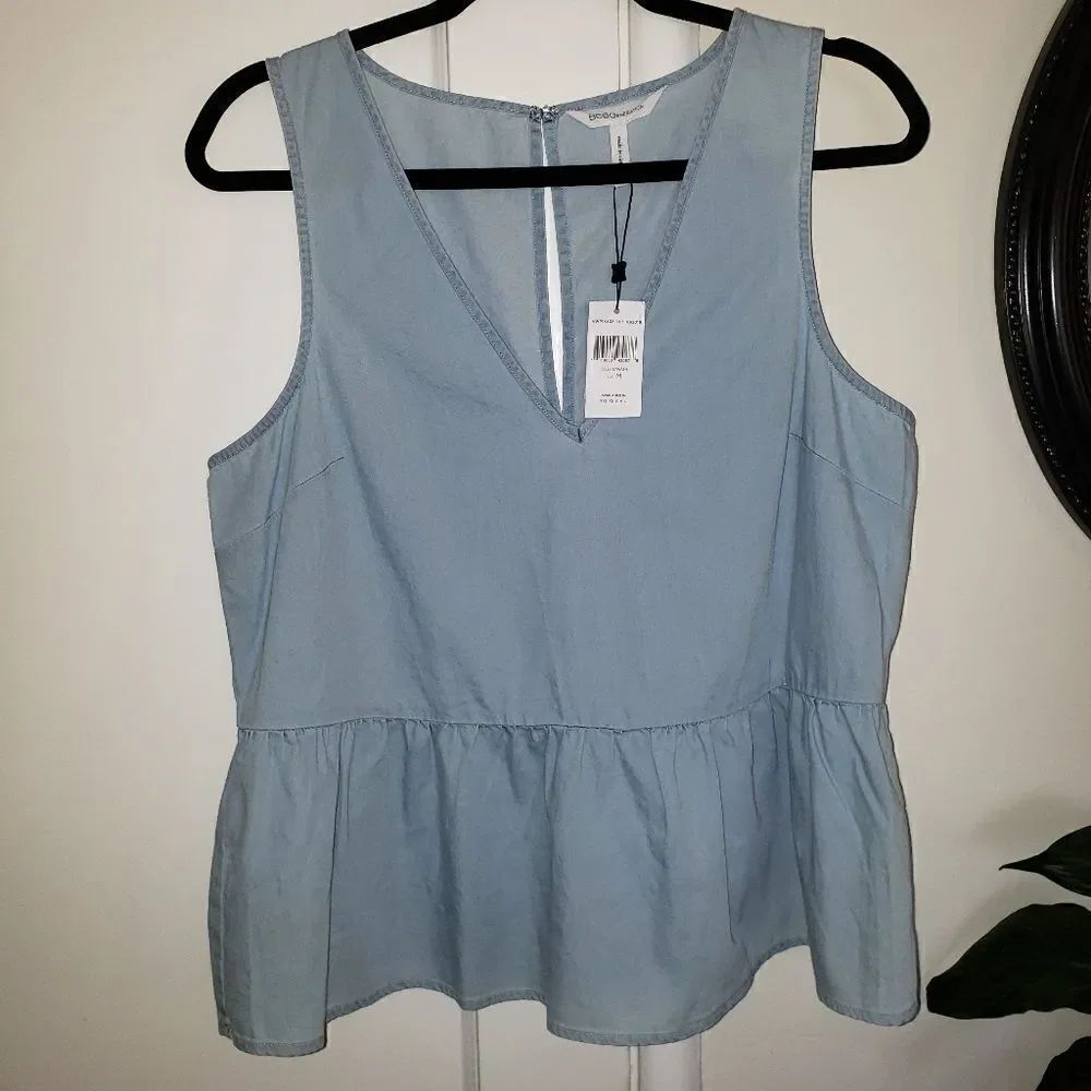 BCBGeneration Sleeveless Ruffle Pullover Top - Picture 3 of 11